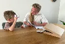 moeder zoon NOMI.webp